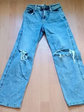 Hollister Distressed High Waisted Dad Jeans 000/23